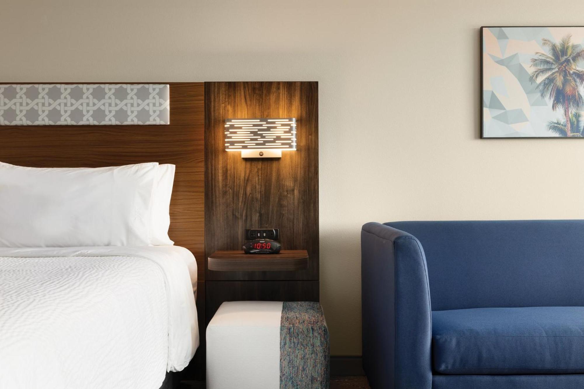 Holiday Inn Express Cape Canaveral By Ihg Extérieur photo